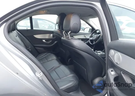 2015 Mercedes-Benz C 300 4Matic from USA, damaged, VIN 55SWF4KB4FU037169